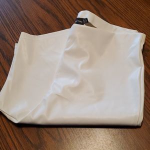 Pretty Little Thing shorts size 10 NWT